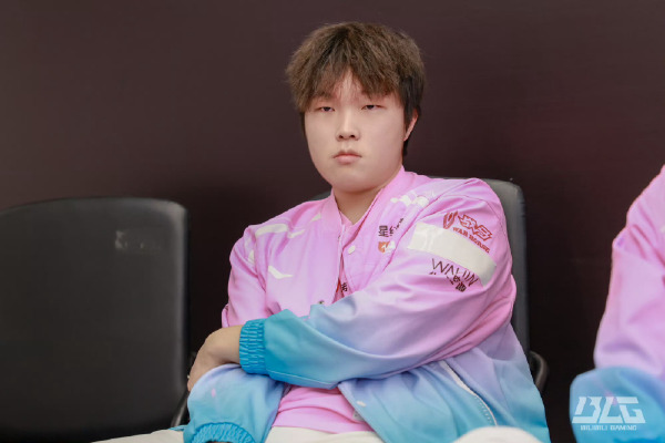 爱游戏升级体验-Bin：之前每次打G2都是生死战，我们最大的敌人是我们自己